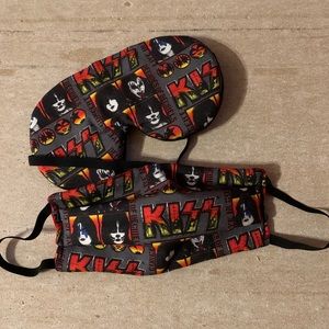 COPY - Set of 2 - KISS - Sleep Mask & Face Mask. …